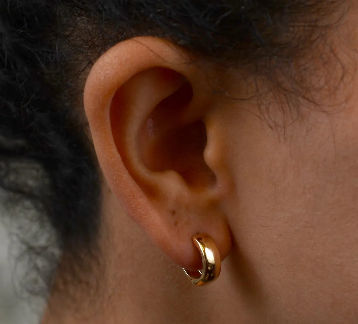 14K Gold Huggie Hoop Earrings (5mm Wide Huggie), Real 14k Gold Hoops