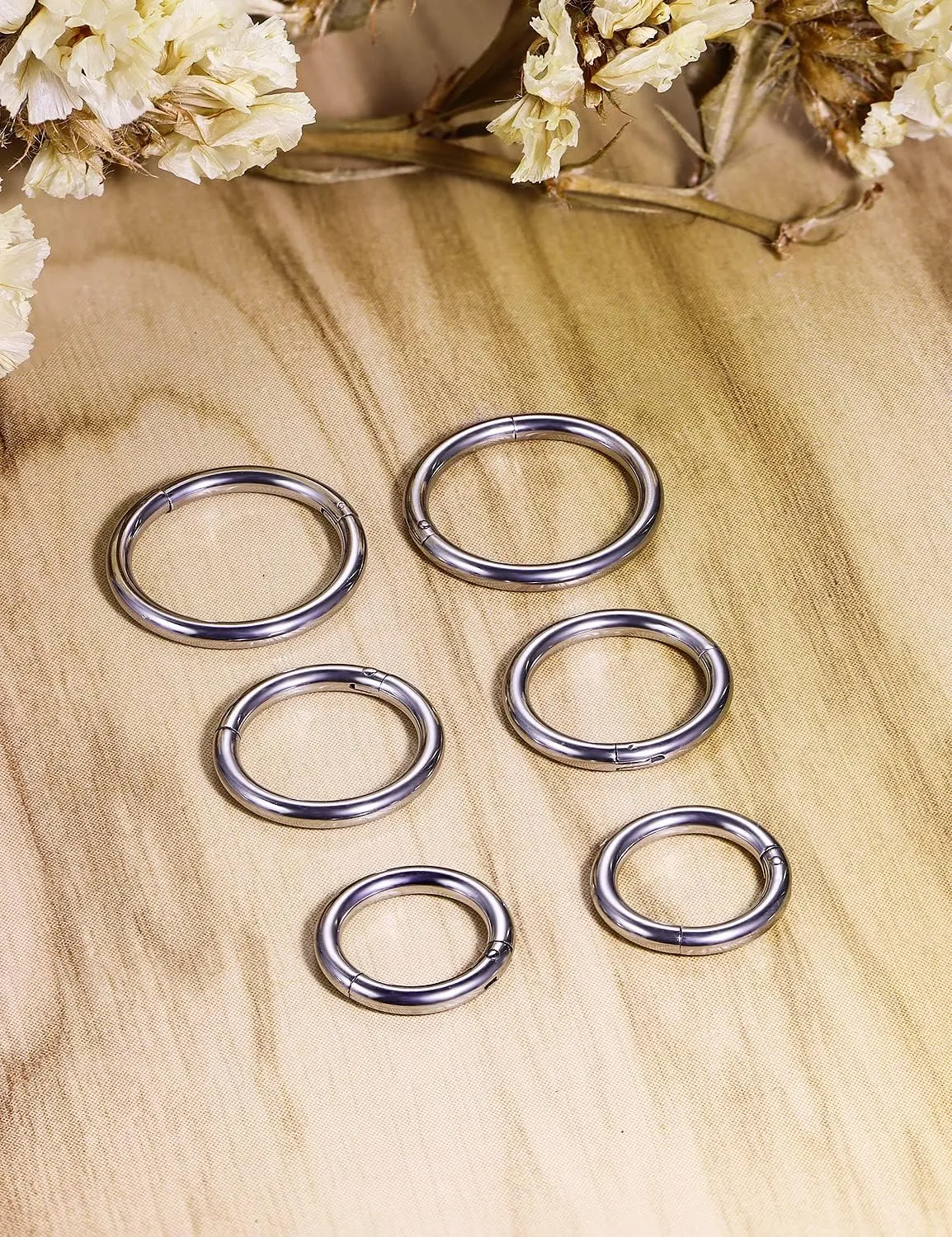 3 Pairs 18G 16G 14G Nose Rings Hoops 316l Surgical Steel Septum Jewelry Hinged Segment Clicker Ring Lip Ring Cartilage Tragus Rook Earrings Hoop 6mm 8mm 10mm 12mm Silver Black for Women Men