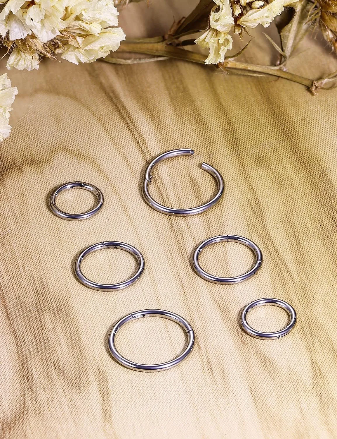 3 Pairs 18G 16G 14G Nose Rings Hoops 316l Surgical Steel Septum Jewelry Hinged Segment Clicker Ring Lip Ring Cartilage Tragus Rook Earrings Hoop 6mm 8mm 10mm 12mm Silver Black for Women Men