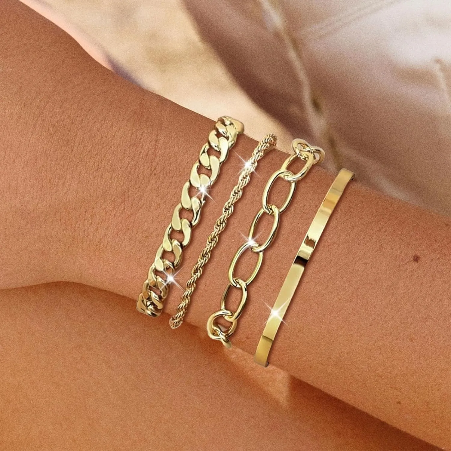 5pcs Chunky Gold Bracelets Stack Chunky Gold Cuff Bangles for Women Non Tarnish Dainty Silver Chain Bracelet Layered Snake Chain Cuban Link Bracelets Pack for Women Trendy 2025