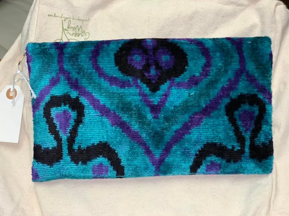 7.19 Velvet Handclutches-The Cosmo