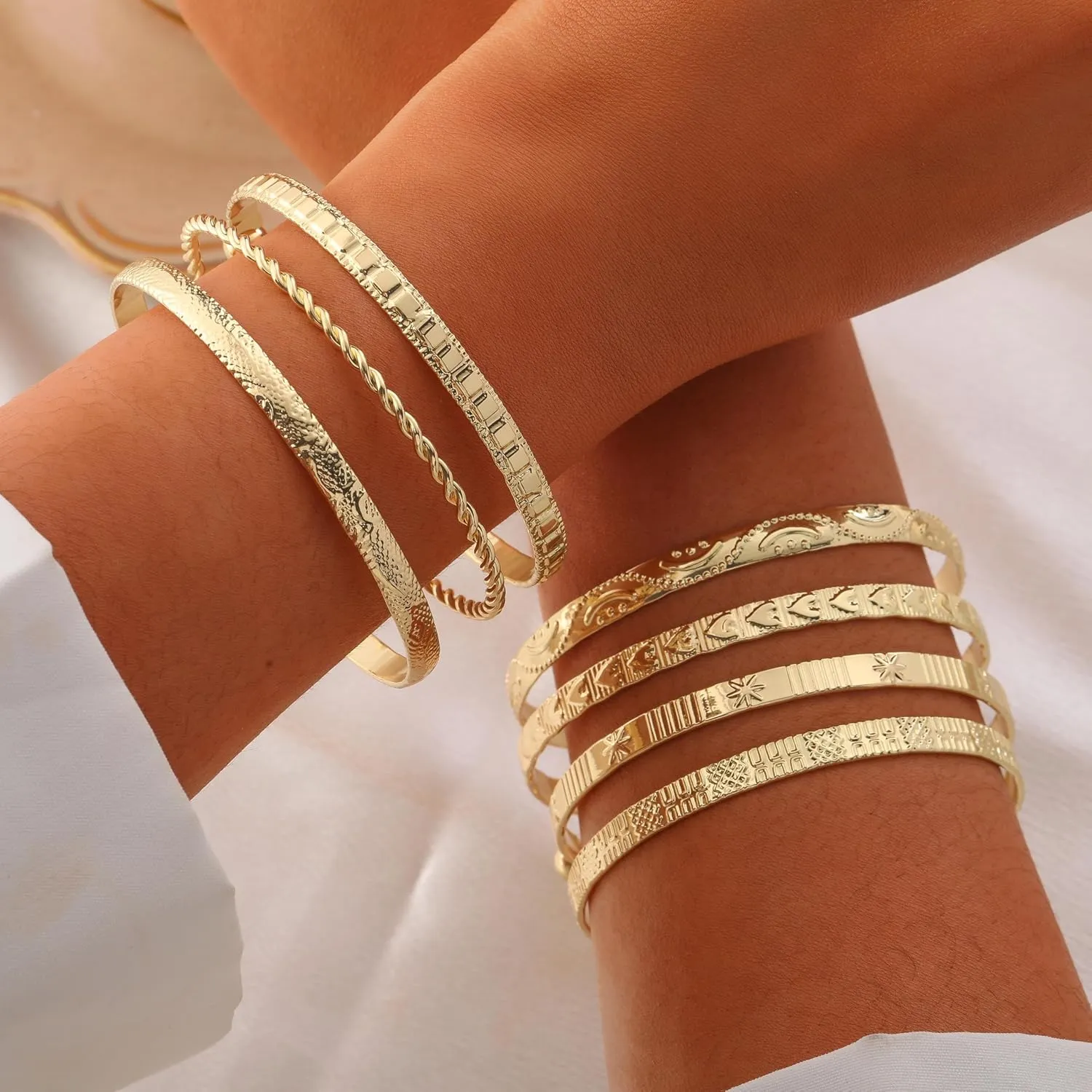Fashion 18K Gold Plated Bangle Bracelets for Women Multi Layer Charm Indian Cuff Bracelet Stack Elegance Non Tarnish Minimalist Textured Adjustable Bracelet Set for Women Jewelry Gift