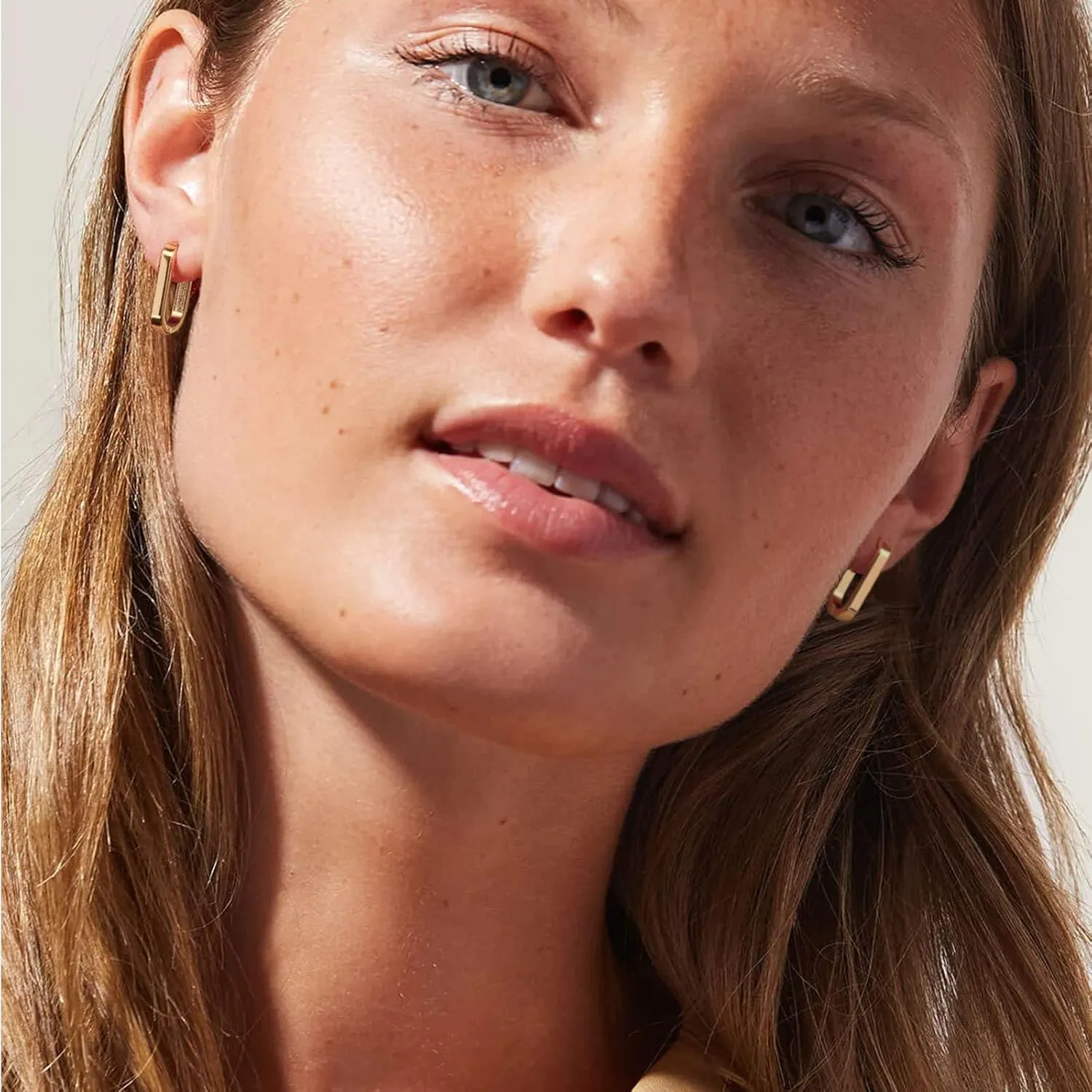 Gold Paperclip Earrings for Women 18K Gold Plated Oval Hoops Earring Rectangle Earrings Square Hoops U Shape Link Hoops Earrings Chunky Hoop Earrings