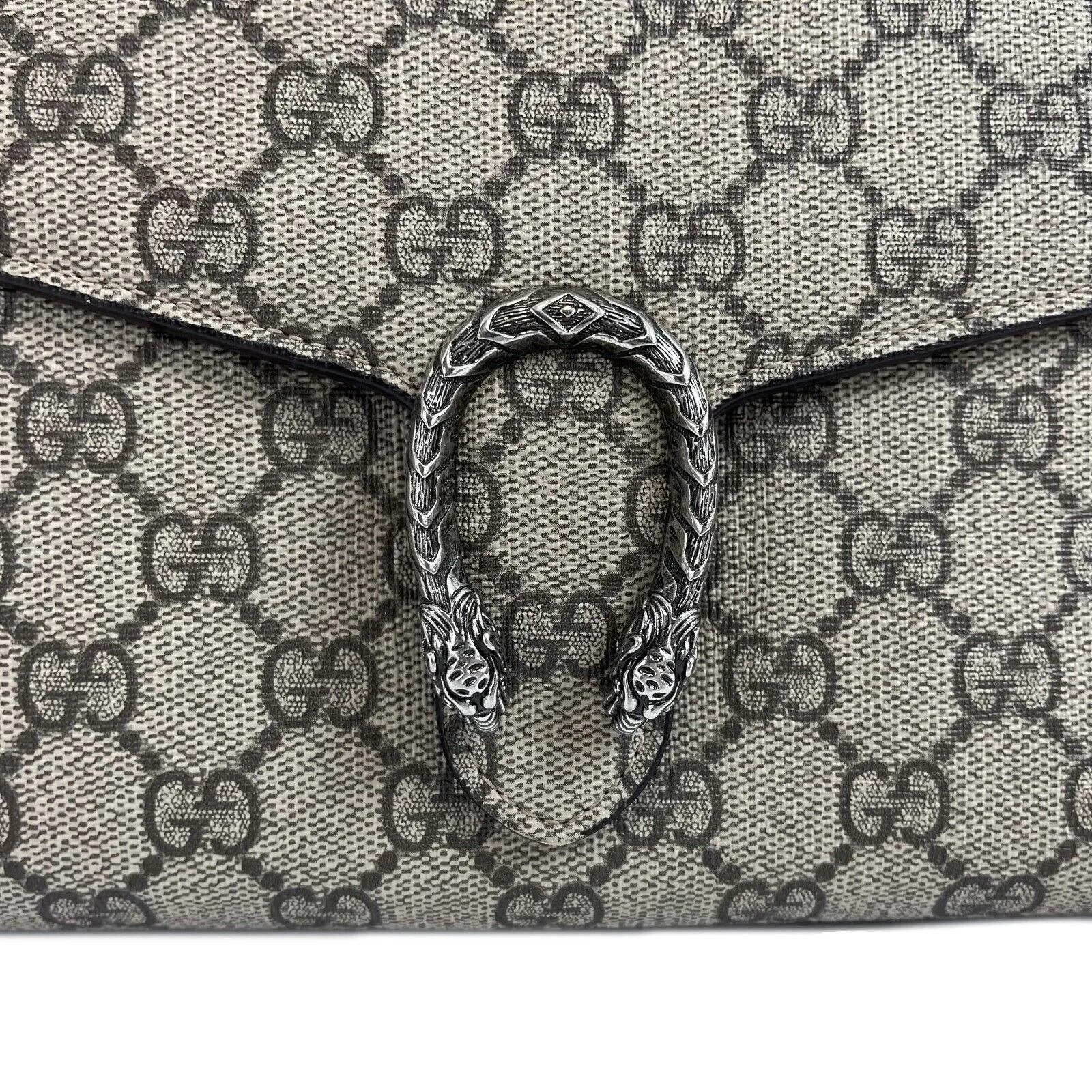 Gucci - Excellent Dionysus GG Canvas Supreme Clutch Crossbody - Beige / Silver