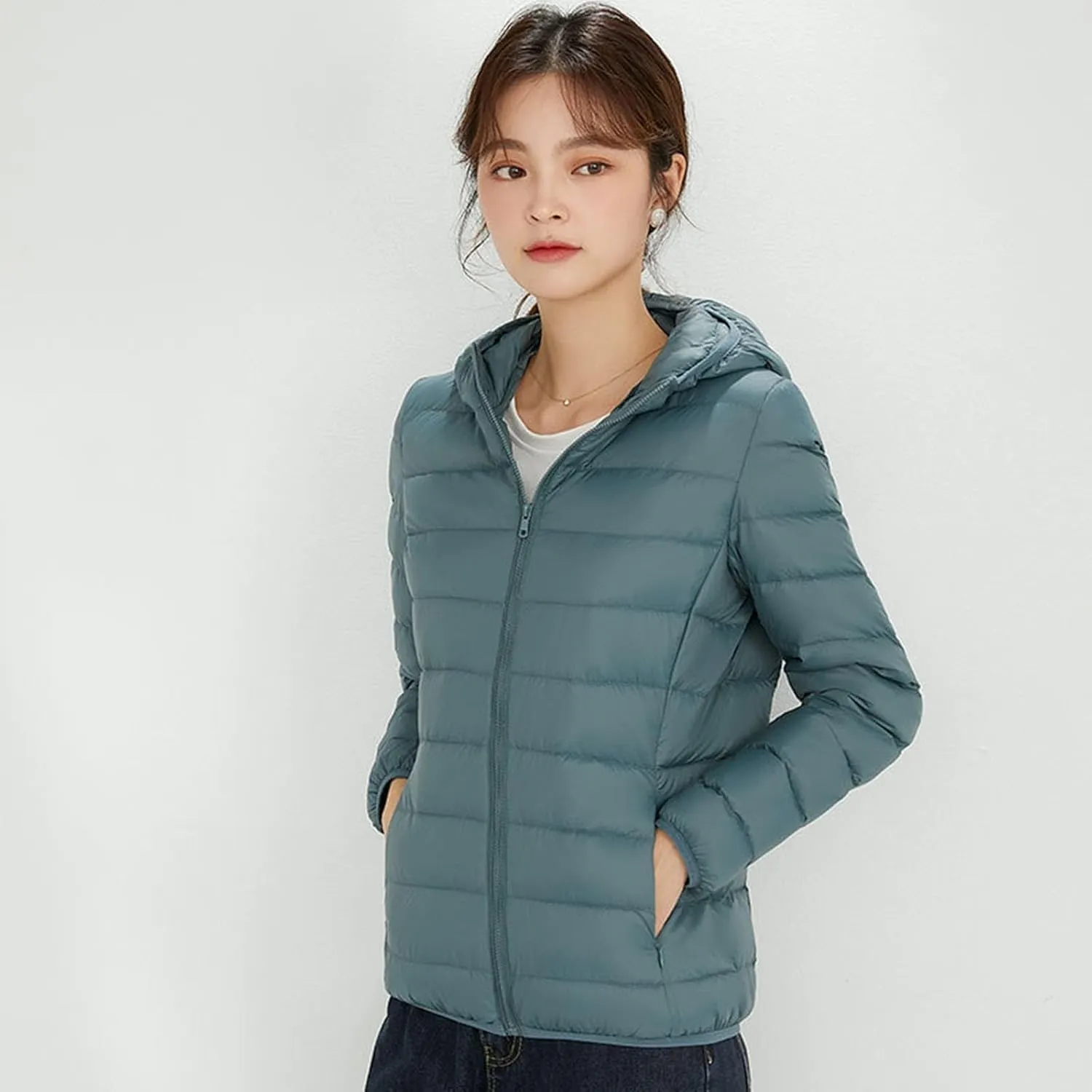 Jackets for Women Lightweight Packable Slim Fit Puffer Jacket Casual Hooded Warm Winter Quilted Down Jacket with Hood