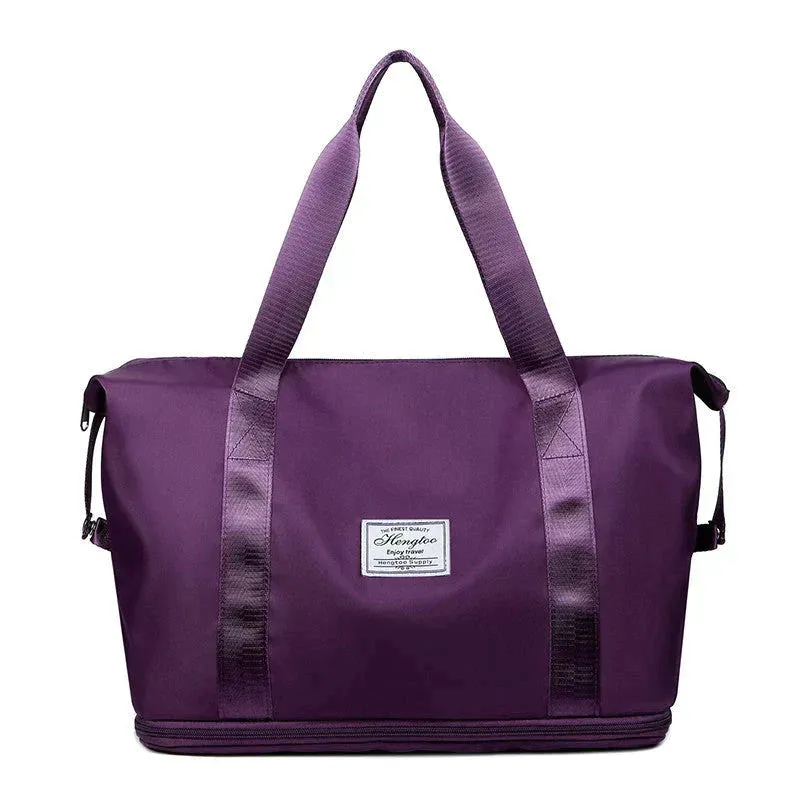 Livia | Waterproof travel bag with ample storage space
