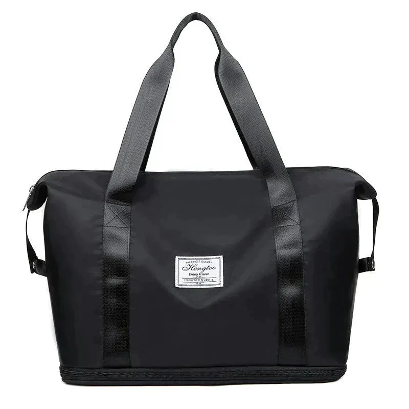 Livia | Waterproof travel bag with ample storage space