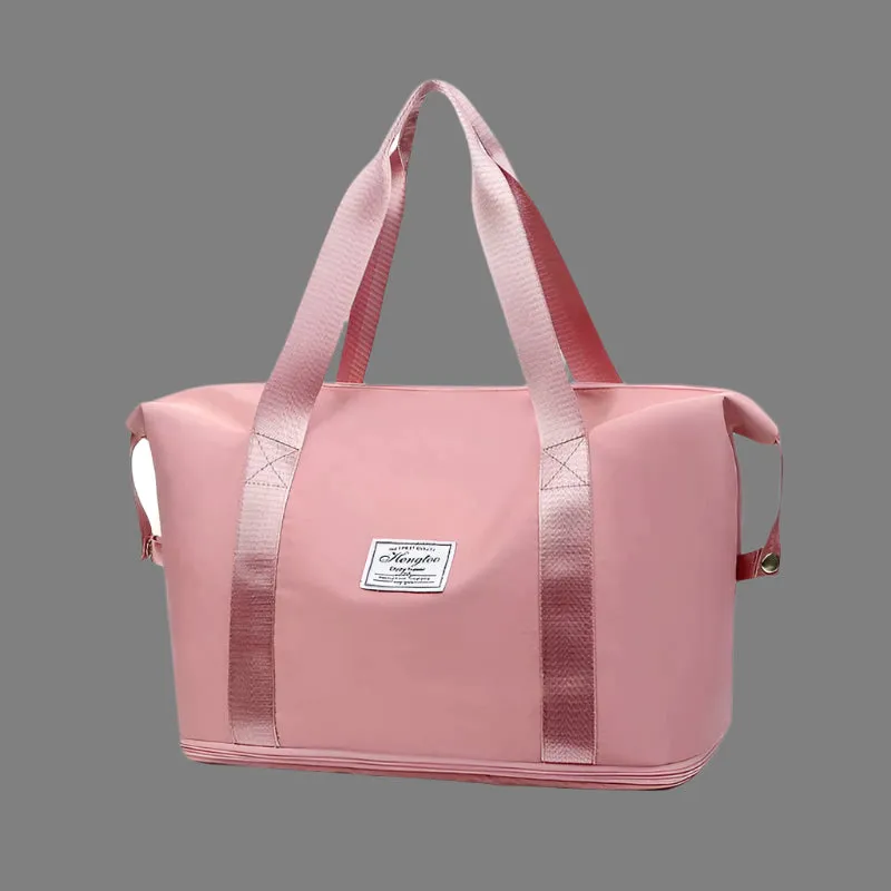 Livia | Waterproof travel bag with ample storage space