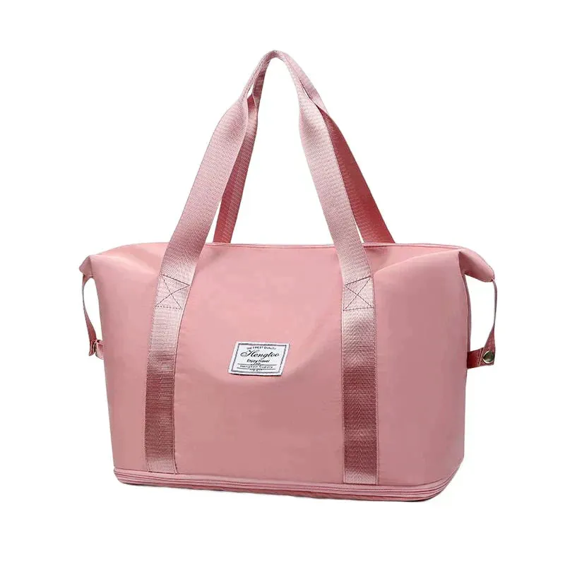 Livia | Waterproof travel bag with ample storage space
