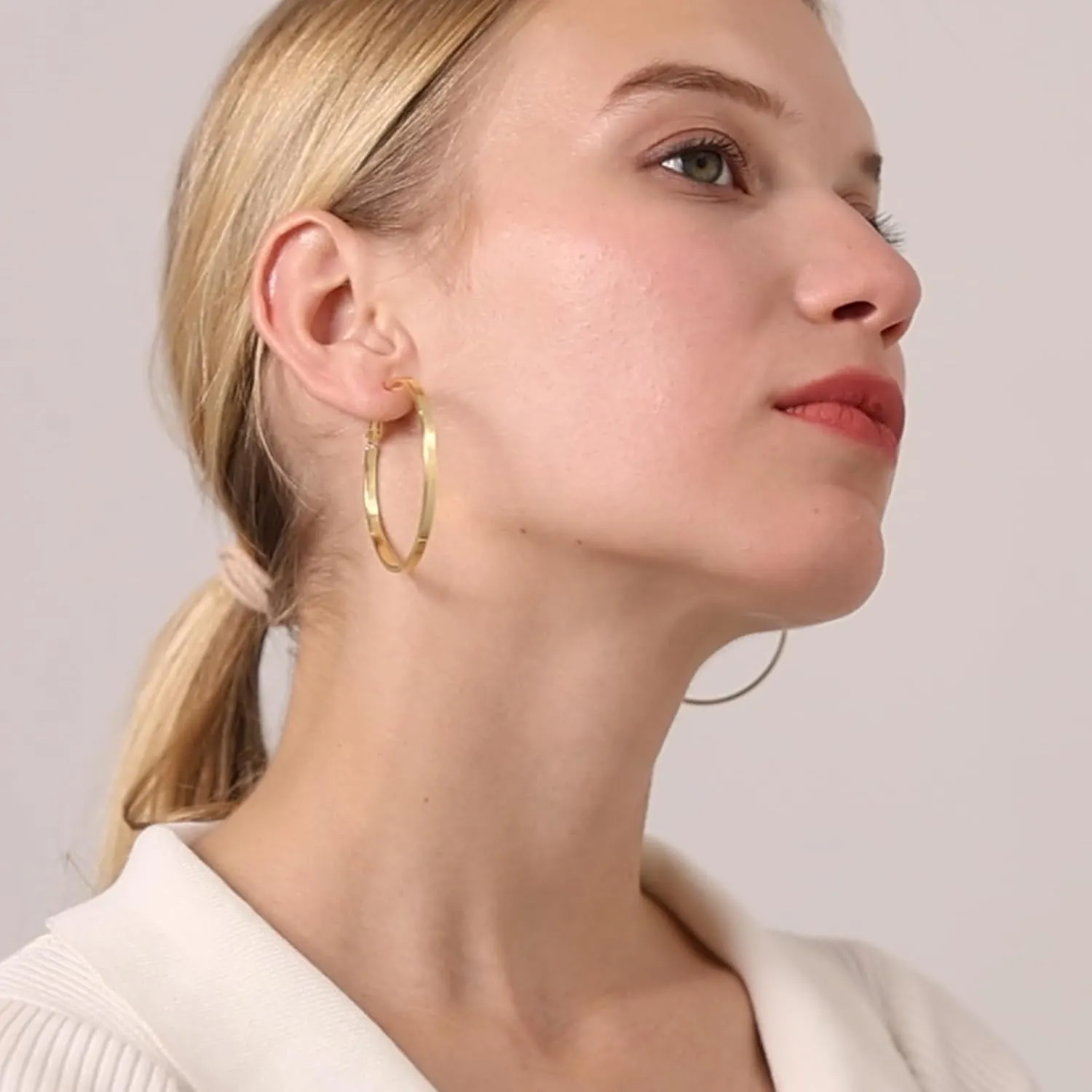 LOUMILEO Sterling Silver Hoop Earrings Large Silver Hoop Earrings for Women Lightweight Big Hoops Earring Hypoallergenic Thin Hoops Earring for Women 30/40/50/60/65/70MM
