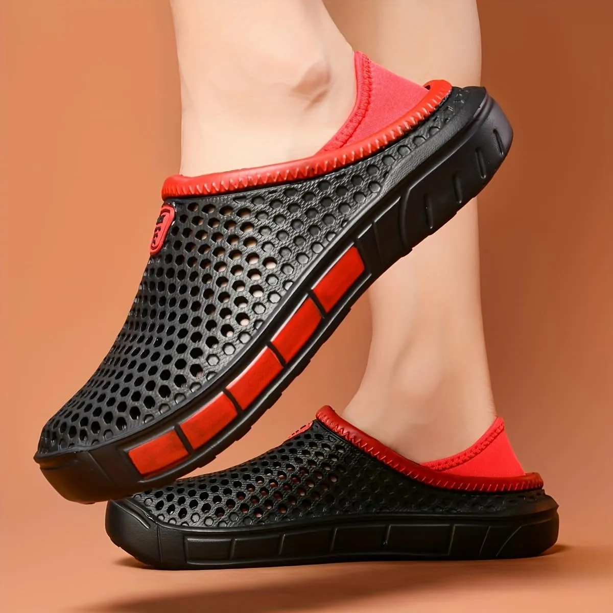 Men's Fashion EVA Clogs Sandals Slip-On Outdoor Beach Slippers for Men Featuring a Closed Toe Design for Work, Garden, and Indoor Activities