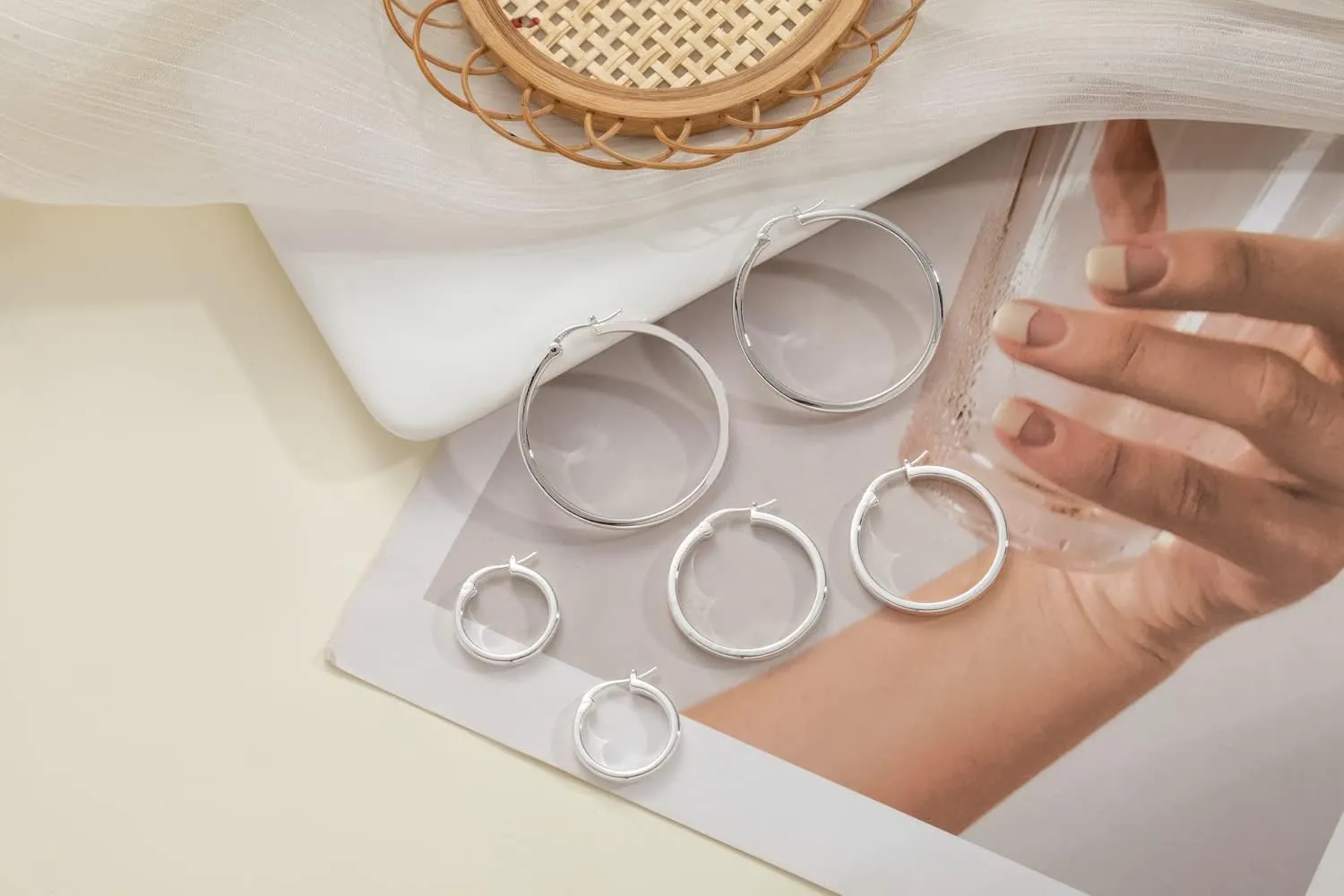 PABBEU Sterling Silver Hoop Earrings, 3 Pair Lightweight Small & Medium Silver Hoop Earrings, Hypoallergenic 20mm & 30mm