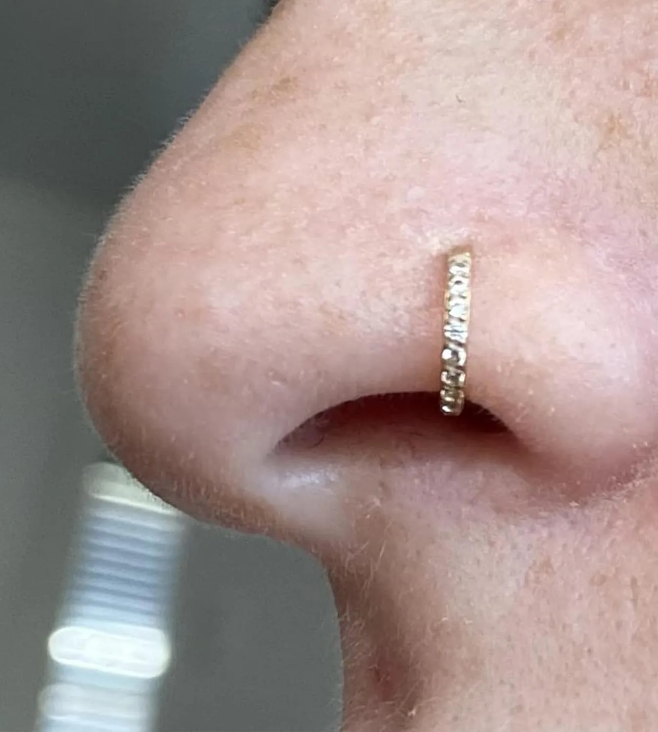 QWALIT Fake Nose Ring Gold Fake Septum Ring Hoop Silver Faux Septum Piercing Clip on Lip Ring Stick on Nose Stud Non Piercing Ear Earring Cuffs Gold Lip Cuff Non Pierced