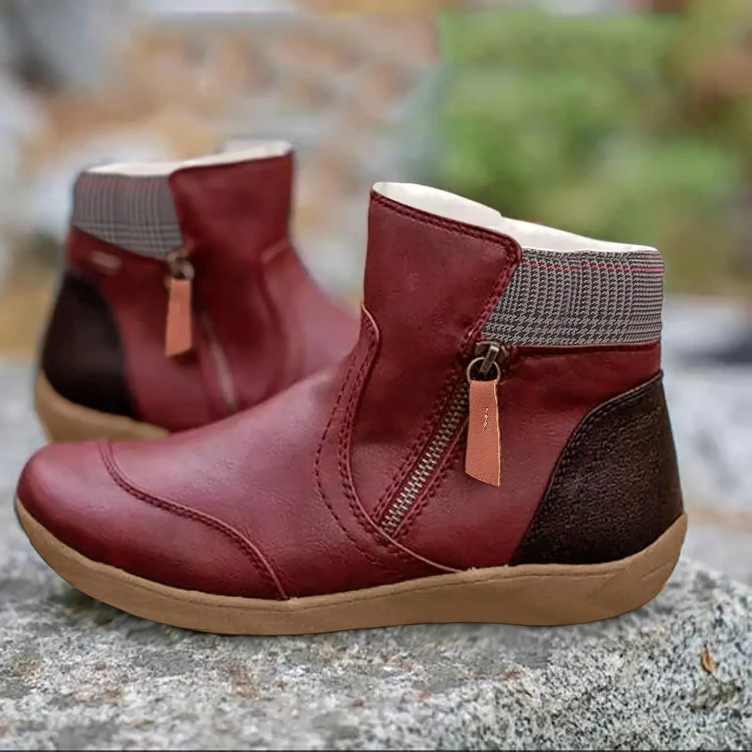 Snow Boots for Women Waterproof Leather Winter Boots Non Slip Fur Lined Booties Lightweight Slip on Ankle Boots Outdoor Sneakers Winter Shoes