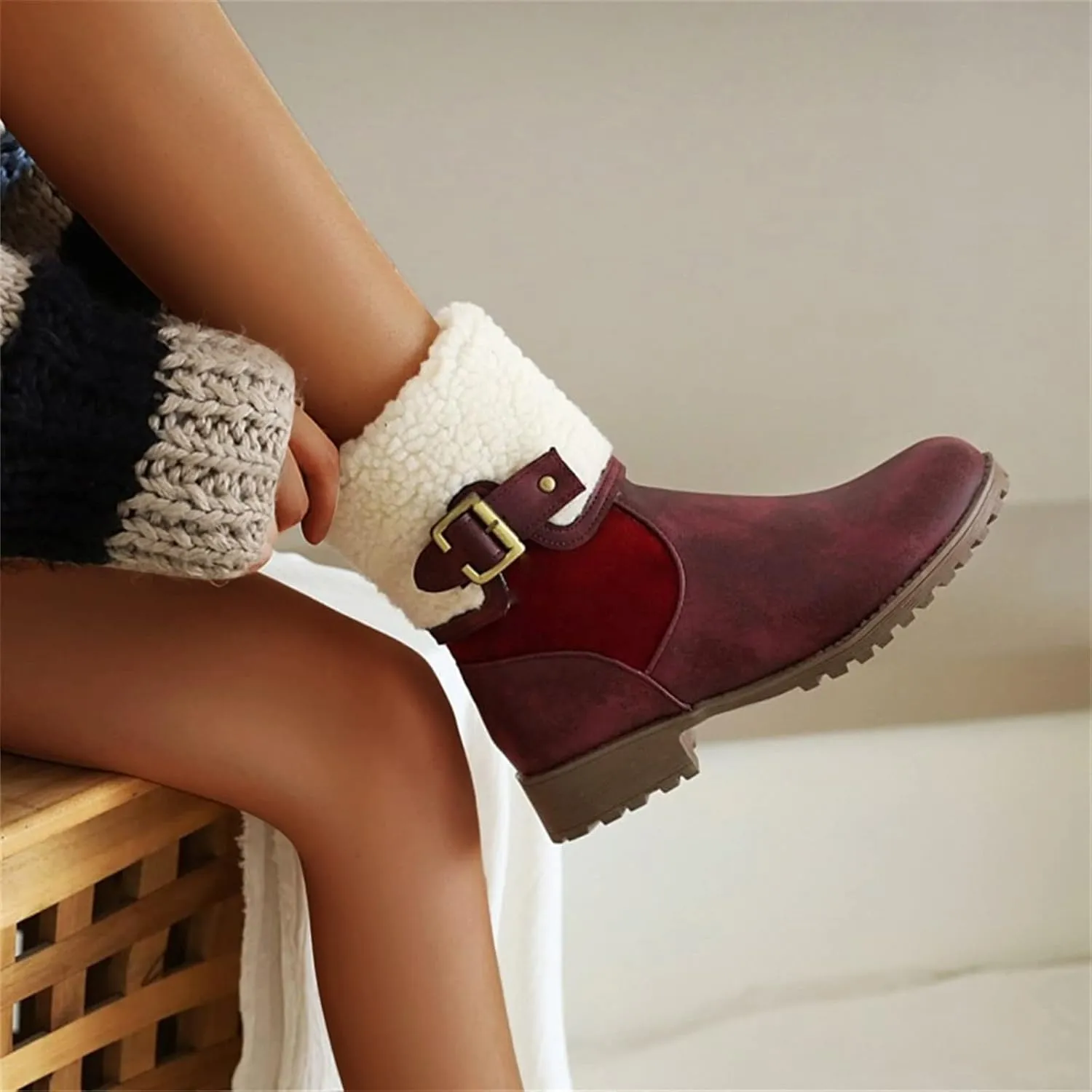 Women Snow Boots Waterproof Winter Boots Non Slip Warm Fur Booties Lightweight Slip on Ankle Boots Thickening Winter Shoes Walking Hiking Booties
