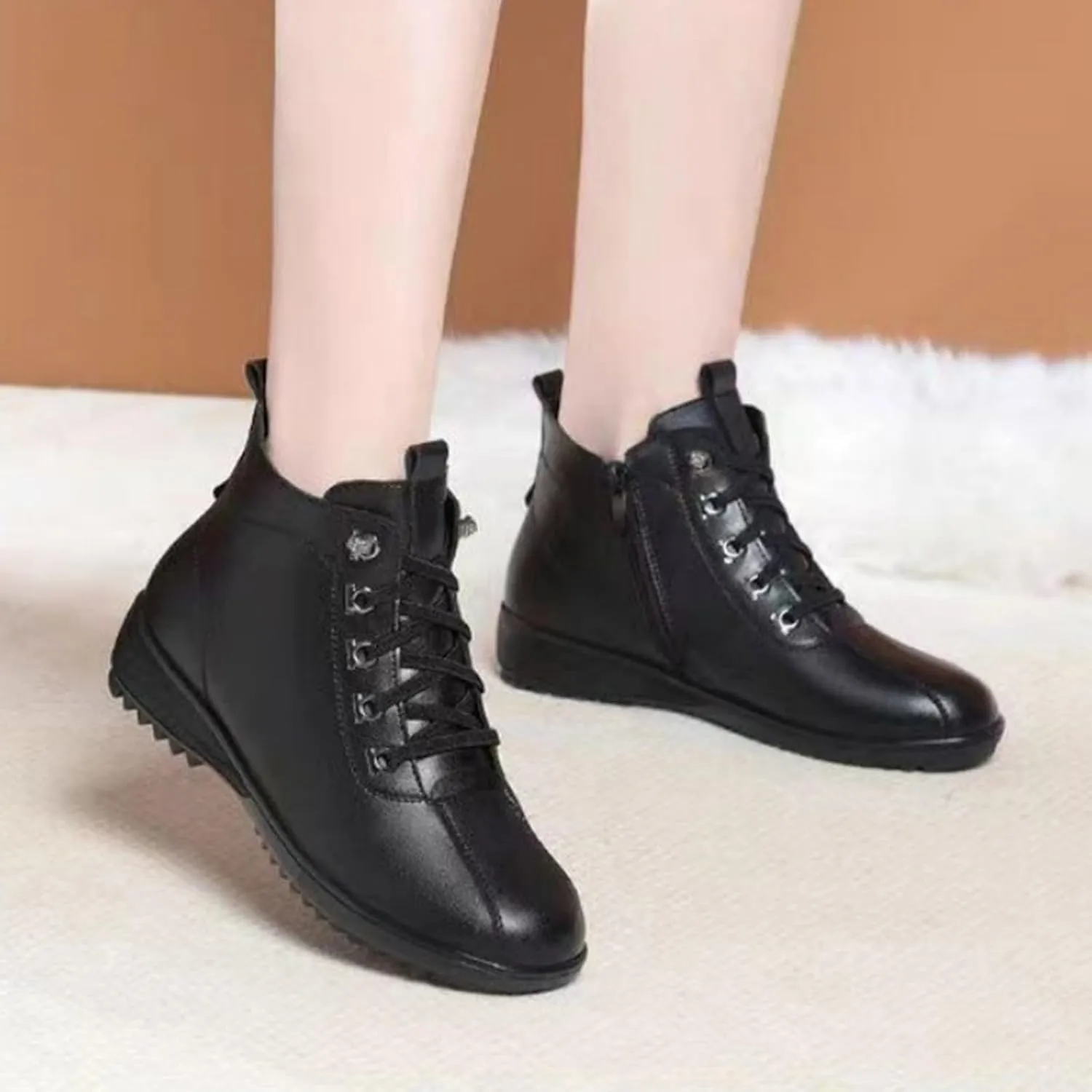 Womens Waterproof Hiking Boots Outdoor Plush Lined Winter Boots for Women Ankle Boots Snow Boots with Side Zipper