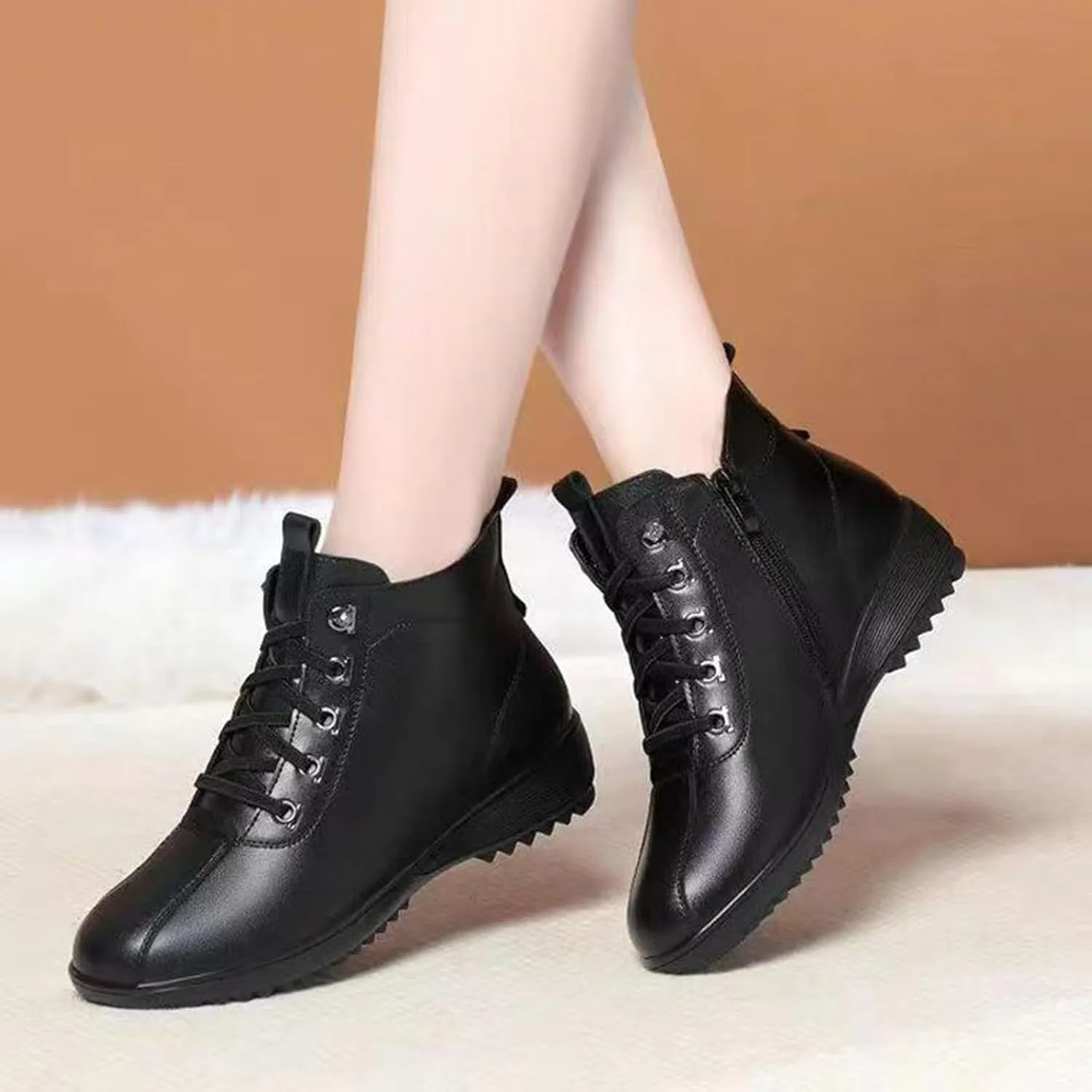 Womens Waterproof Hiking Boots Outdoor Plush Lined Winter Boots for Women Ankle Boots Snow Boots with Side Zipper